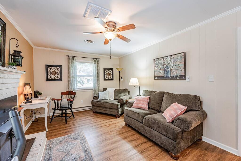 Kelly'S Comfortable Quinton Home Kültér fotó